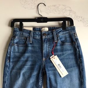 Alice + Olivia Skinny Jeans size 25